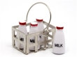 X KA 021  Melk in krat 